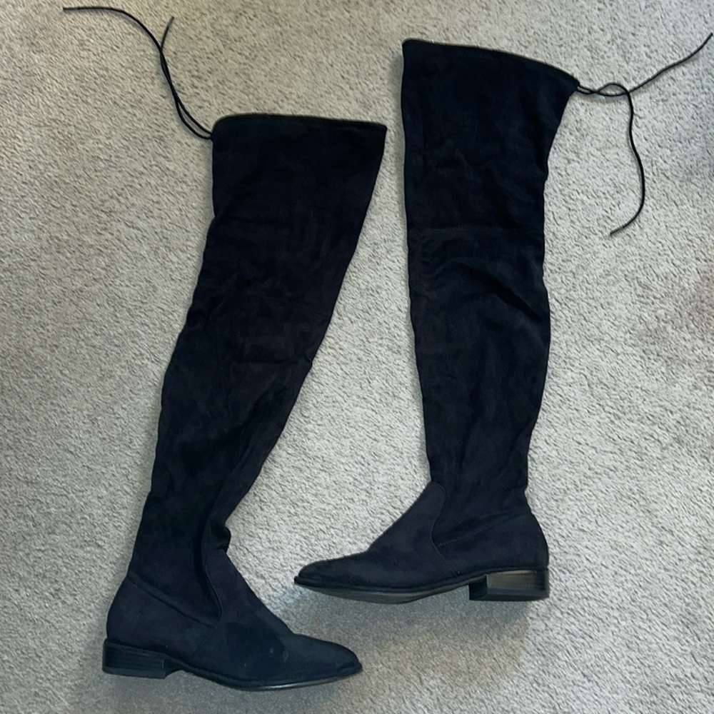 MISSGUIDED ROUND TOE FLAT OVER KNEE BOOT